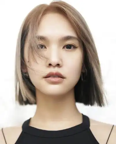 10款长脸适合的短发,彰显独特女人韵味!