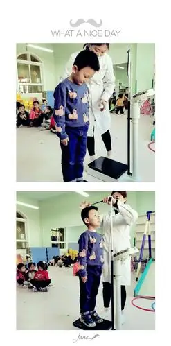 【小苹果巨城幼儿园星光班】量身高.测体重助成长