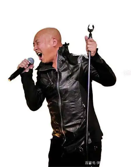 周晓鸥改名马大胆,唱着《相信自己》走进《龙岭迷窟》去寻宝