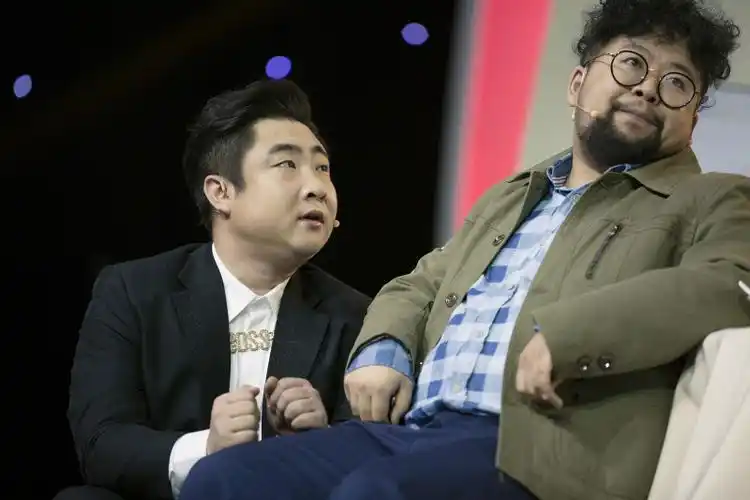 修睿获封威萌大叔笑声传奇显吃货本性