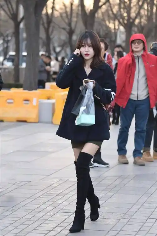 过膝靴,冬季搭配的单品,不少美女都很喜欢_风格_效果_感觉