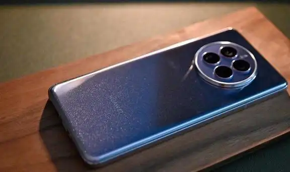 华为mate50大量现货8g512g更受青睐国人还是很给力