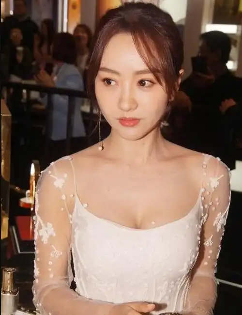 37岁的杨蓉第五张图这身材真让人羡慕