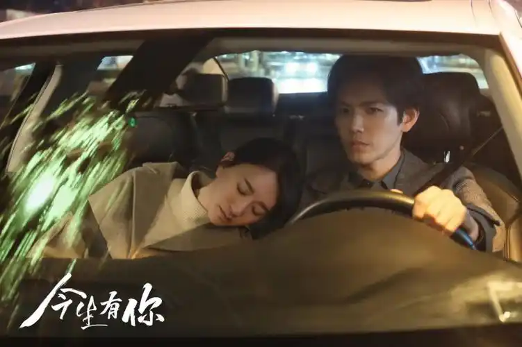 钟汉良李小冉10年后再携手都市情感剧今生有你引发热议