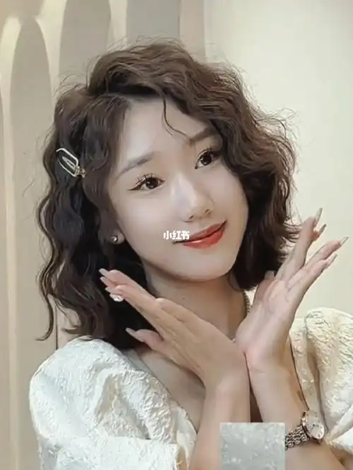 中短发法式芭比烫91细软发质的福音~圆脸方脸一定要尝试的发型!