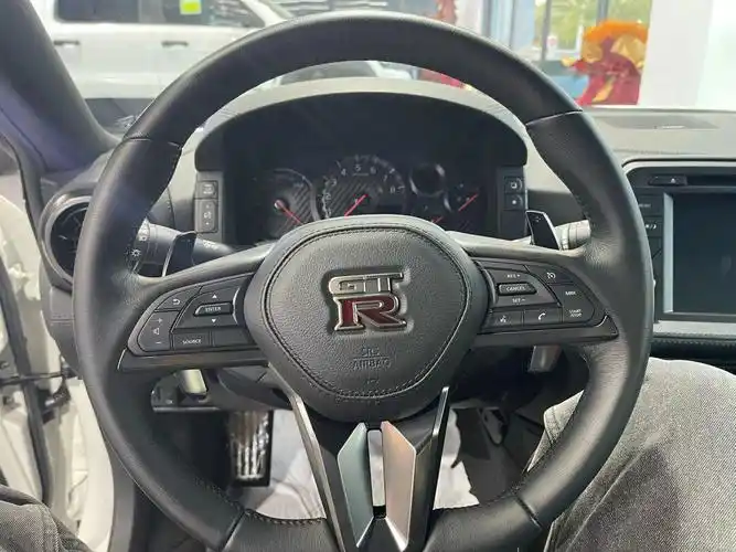 同样价格你会选择买gtr还是rs6_奥迪rs 6社区_易车社区