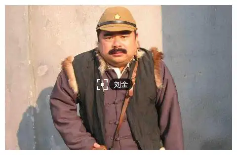 此人替鬼子做翻译官,娶日本媳妇,7个字让两万日军毙命!