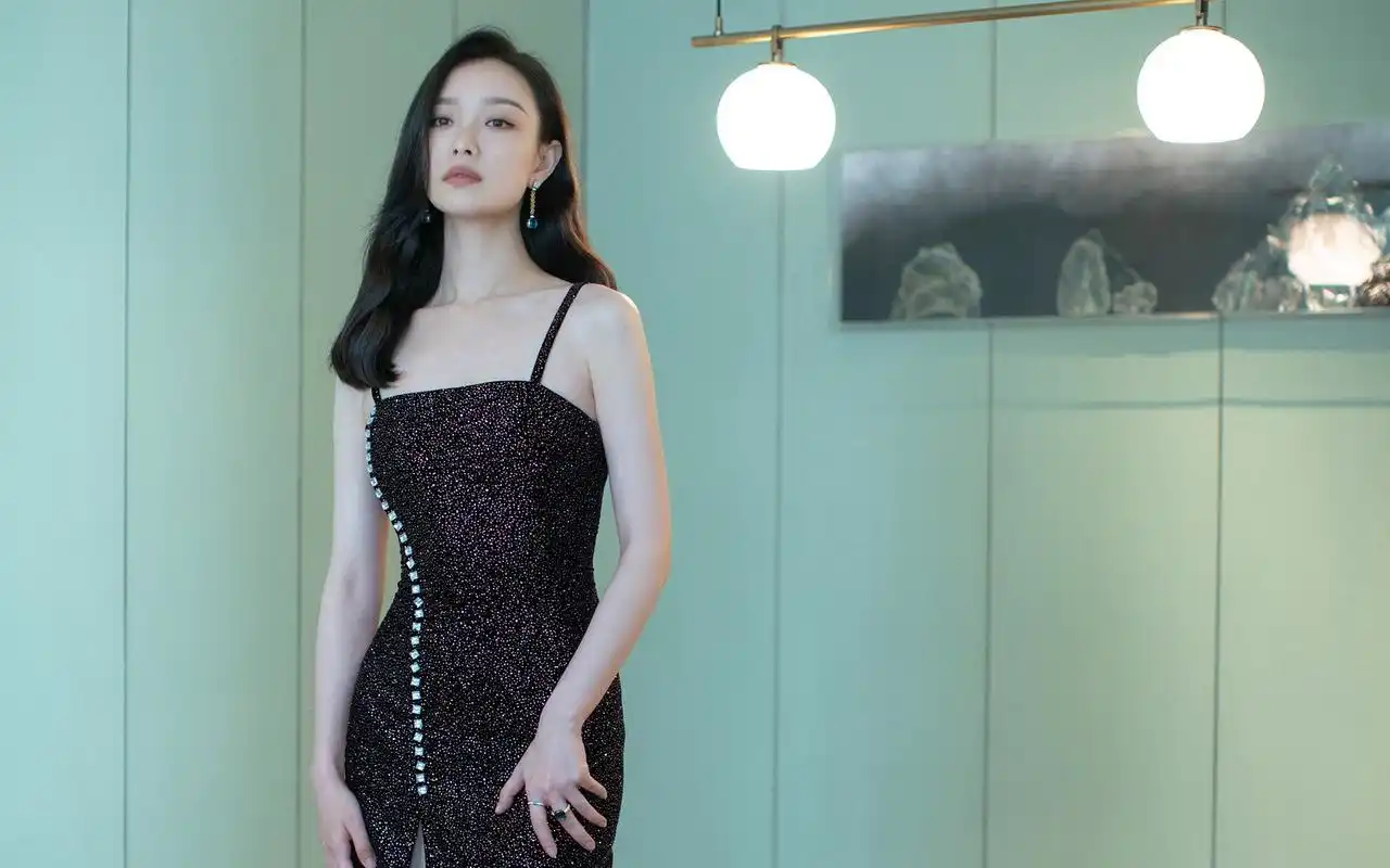 倪妮性感精致高清桌面壁纸高清大图预览1920x1200_大陆明星下载_美桌