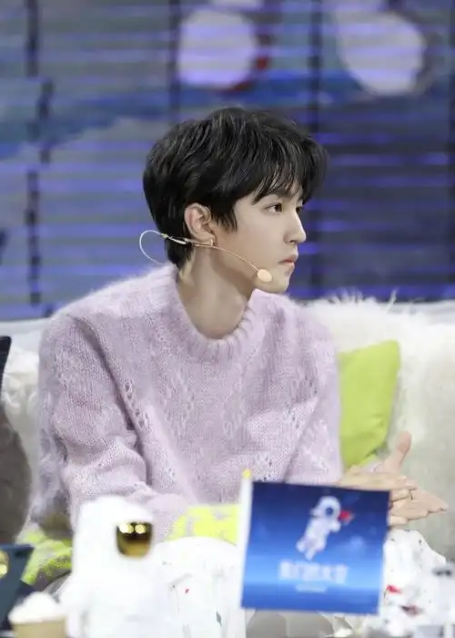 消息王俊凯撒开聊完整版回顾2021的愿望是再开一场演唱会