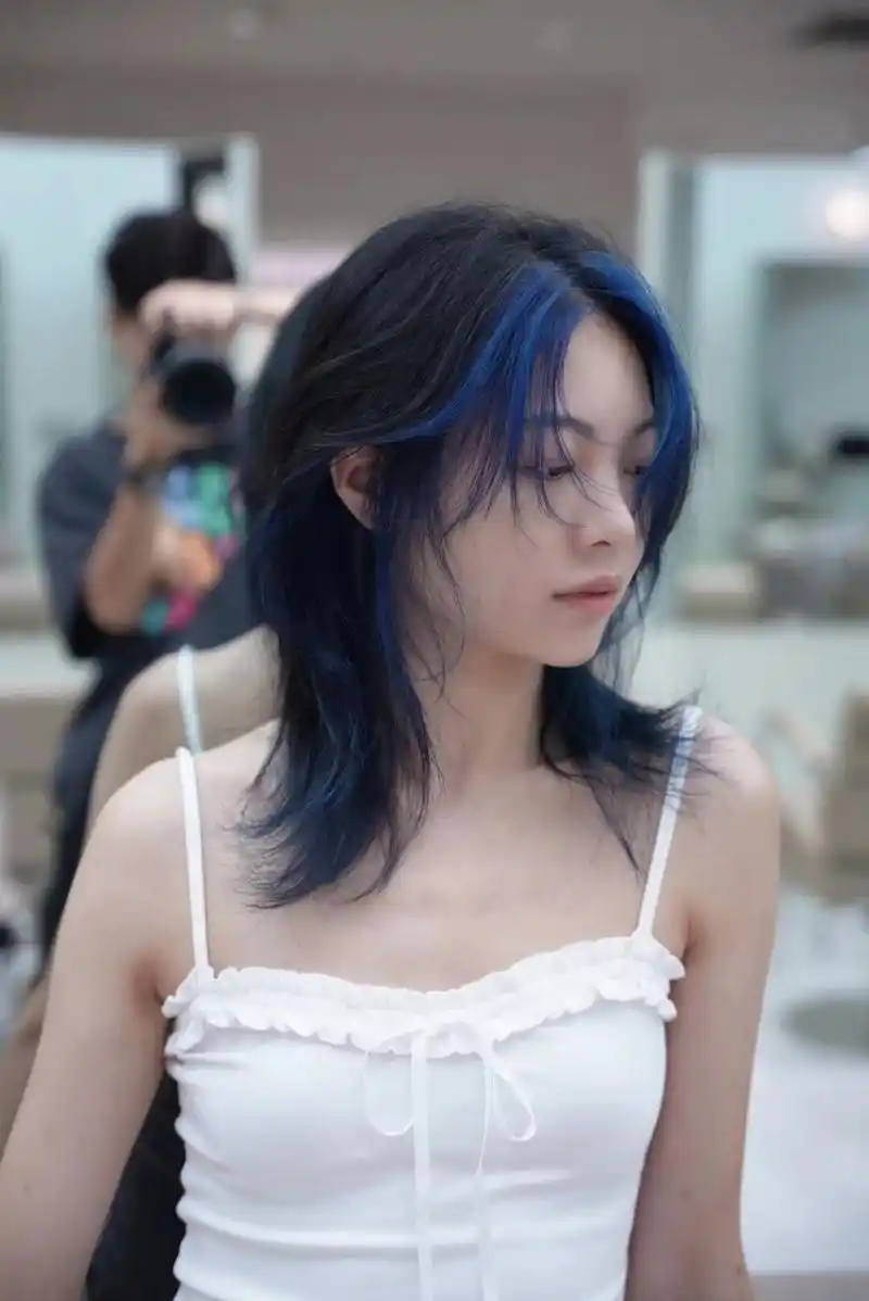 女生狼尾发型, 喜欢又a又飒风格的姐妹千万不要错过这个发型!