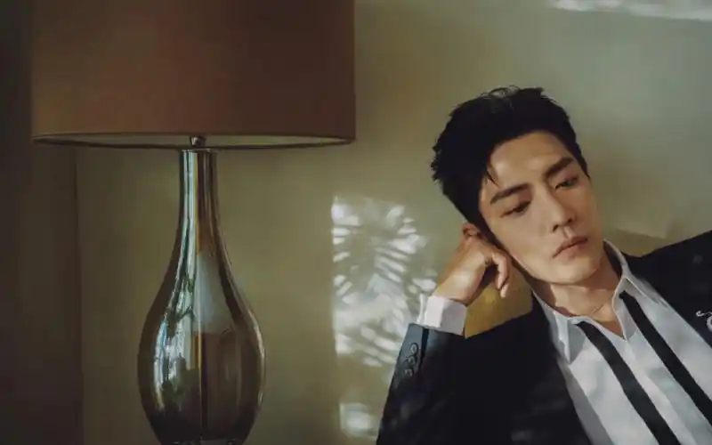 肖战抖音心动夜红毯辣个男人又来了