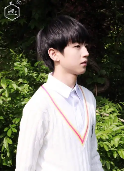 王俊凯# #tfboys王俊凯# #tfboys:150516-0522 首尔cr:allkill0211