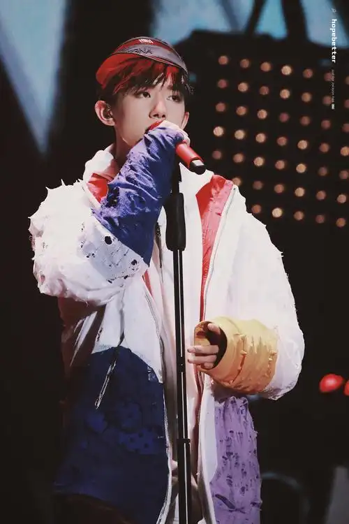 易烊千玺 #tfboys 十八岁成人礼生日会 高清 帅气