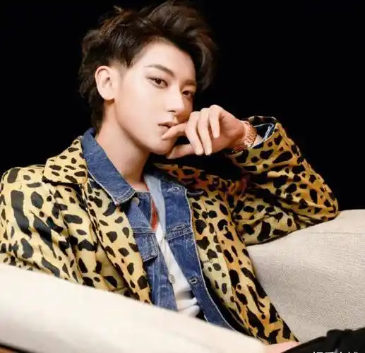 这些男团出道的男星,尤其是exo出道的这几位其实至今在网友眼中出现的