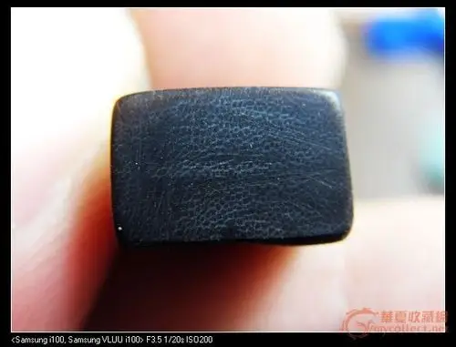 看鱼籽纹才是犀角最重要鉴别方法.