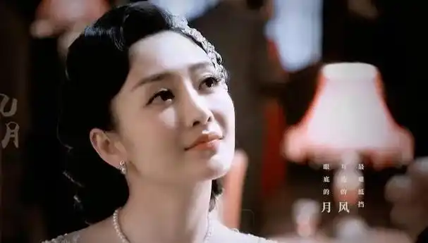 王鸥"戏水照"遭全网传,看她素颜下真实肌肤,难怪直男那么爱他