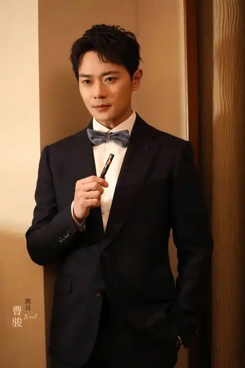 与演员曹骏一起探寻书写魅力_艺术_世界_品牌