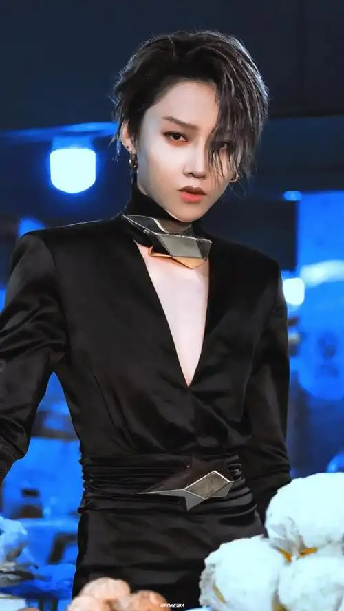 刘雨昕丨我心甘情愿上钩.