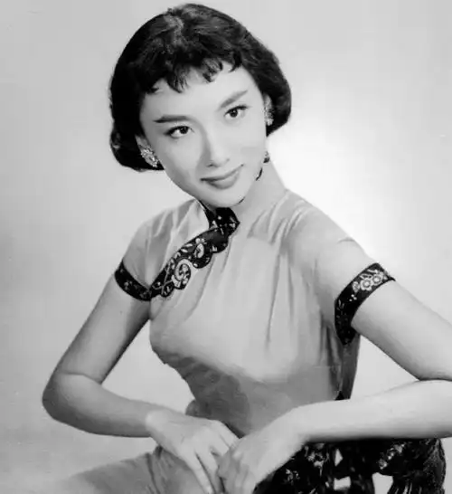 1976年,金庸出轨后,撕掉离婚书想挽留前妻,朱玫:没回头路了_朱梅_儿子