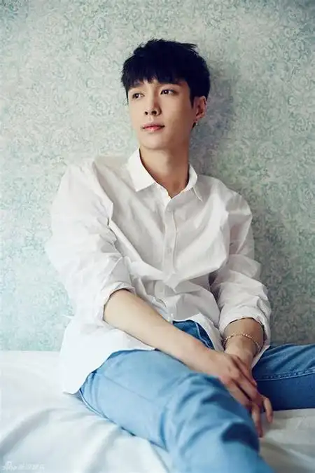 张艺兴个人资料_新闻_图片_视频_作品_百田明星大全