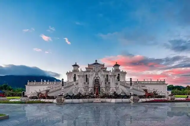 浙江84岁老人花300亿重建圆明园,遭专家反对,竣工后惊艳众人