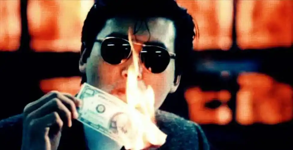 周润发有多敬业?跳真粪坑,吞生鸡蛋,头皮缝了5针还要继续拍戏_香港_电