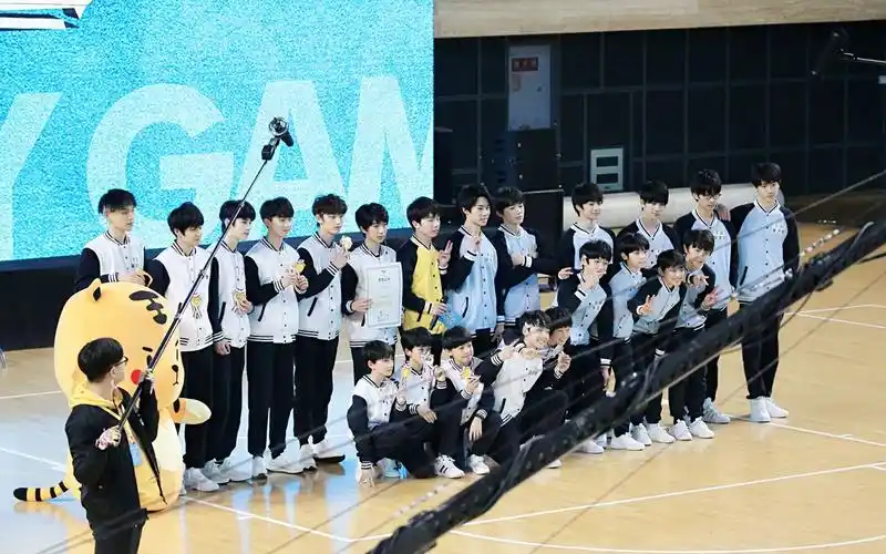 181222 tf家族 冬季运动会 不完全饭拍