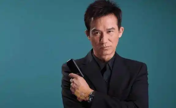 被称为"第一反派"的李子雄,演技备受肯定,事业也是小有成就_角色_香港