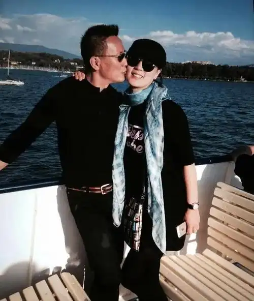 张志坚我这辈子最正确的决定就是娶了粉丝妻子