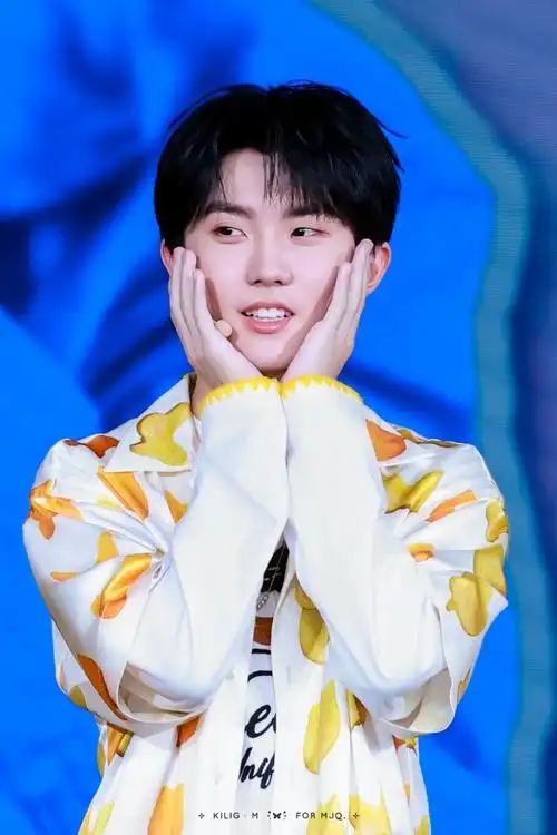 好长一条的可爱宝宝05  @时代少年团队长-马嘉祺