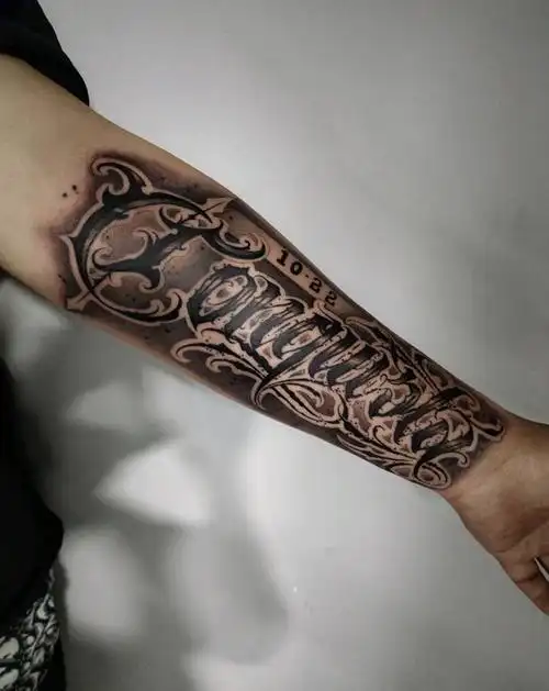 奇卡诺花体纹身图片_手臂花体字纹身图案