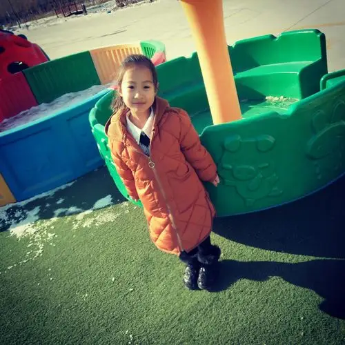 骅西幼儿园幼九班刘欣妮第一学期成长小书