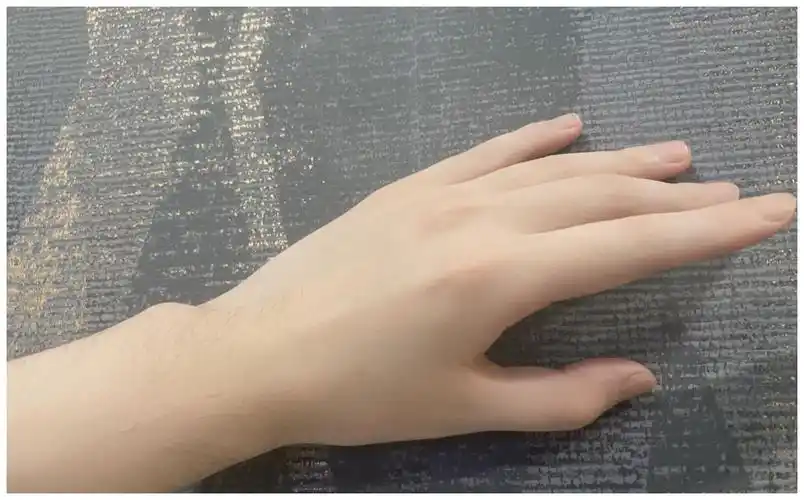 德云社顶流相声演员晒手引发粉丝热议是我不要脸了