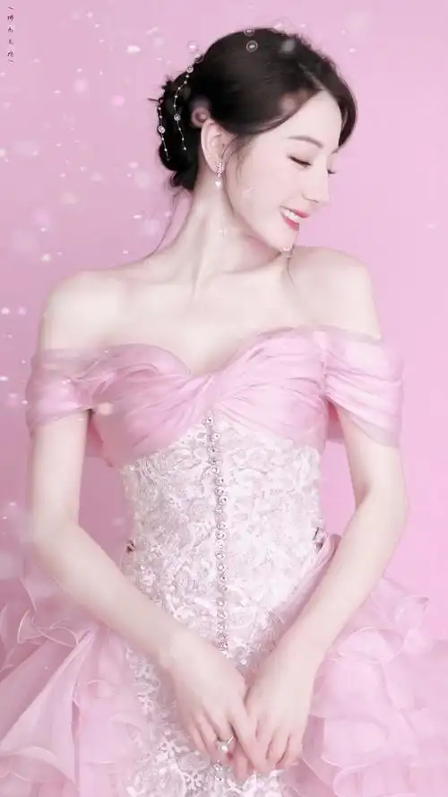 浅樱含情 嫣然动人94好温柔好优雅 粉粉嫩冒仙气~#迪丽热巴元气桃桃