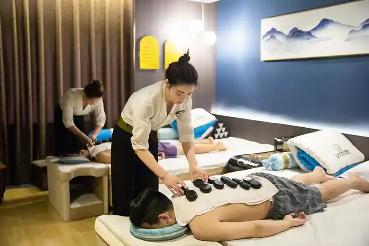 镇店之宝高级足疗按摩100分钟