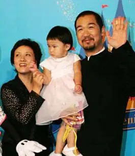 张国立邓婕女儿正面照曝光