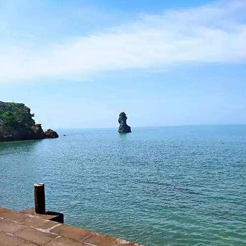 一个美丽动人的传说——青岛石老人