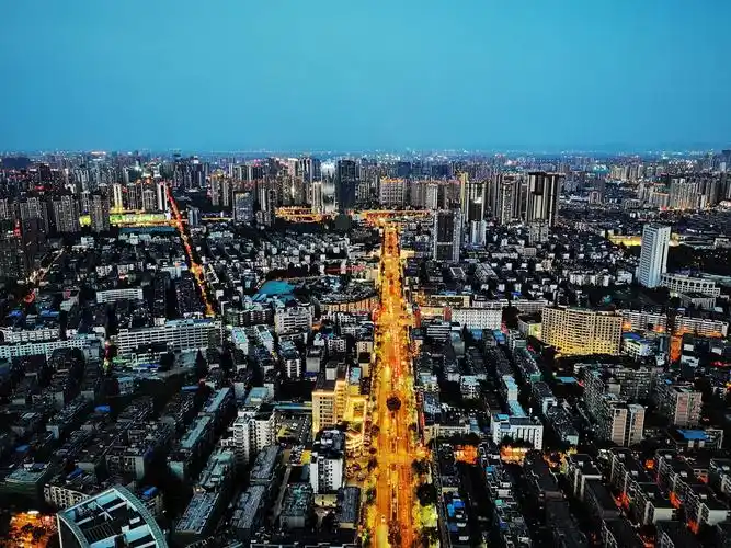 一览成都市区风景的最佳地点但是一定要天气好能见度高视野才能广阔上