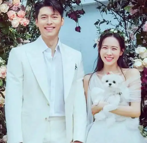 孙艺珍怼脸拍生图流出皮肤长痘皱纹明显似老妪曾与玄彬传婚变