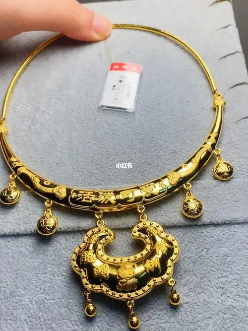 小宝宝满月黄金项圈999.