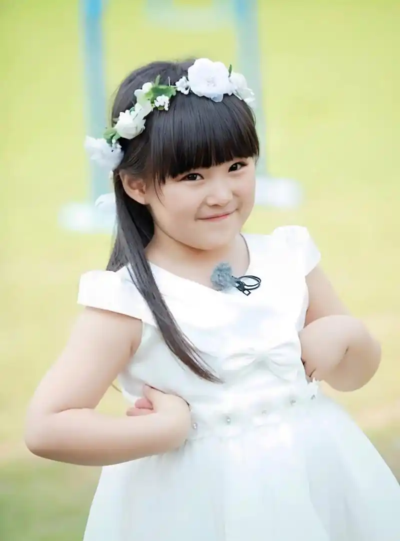 可惜,王诗龄以后要进军娱乐圈了.