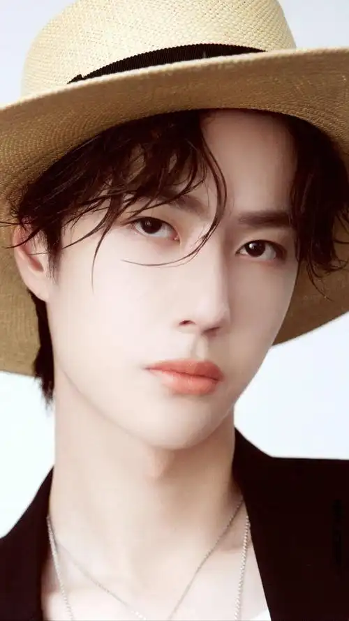 王一博74路飞装套图