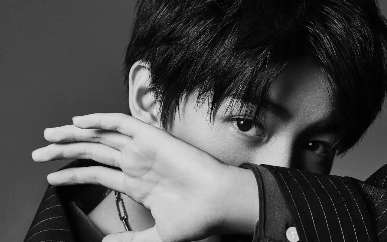 酷帅王俊凯时尚壁纸_王俊凯最新帅气壁纸