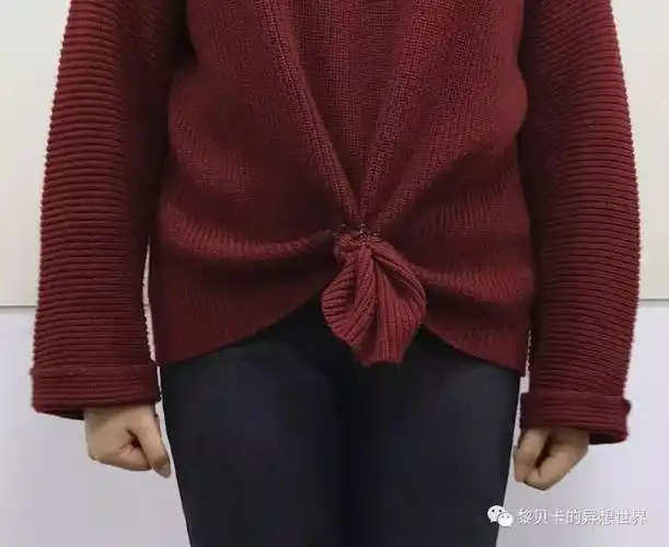 校裤卷裤脚如何用皮筋 -生活知识库-动动脑