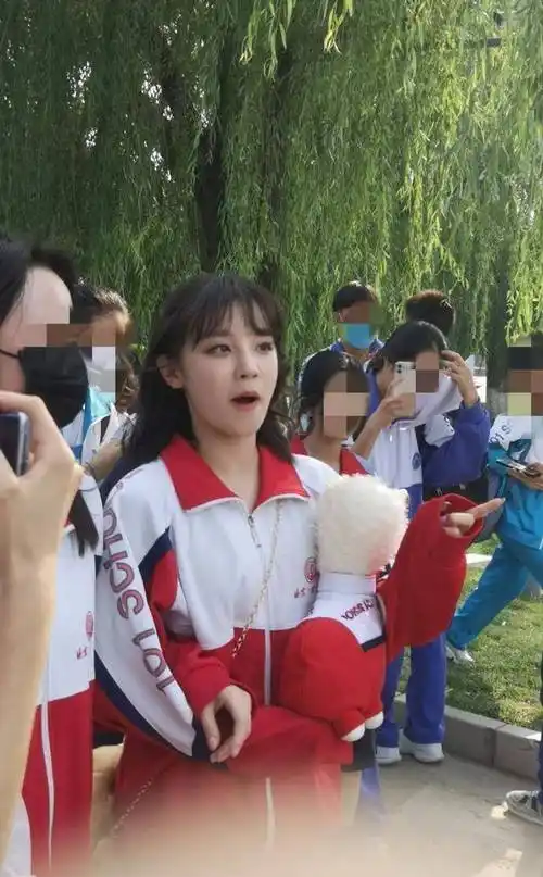 都说宋雨琦在内娱很"普"?