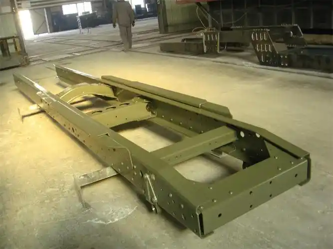 厂家生产重汽斯太尔牵引车车架斯太尔大梁