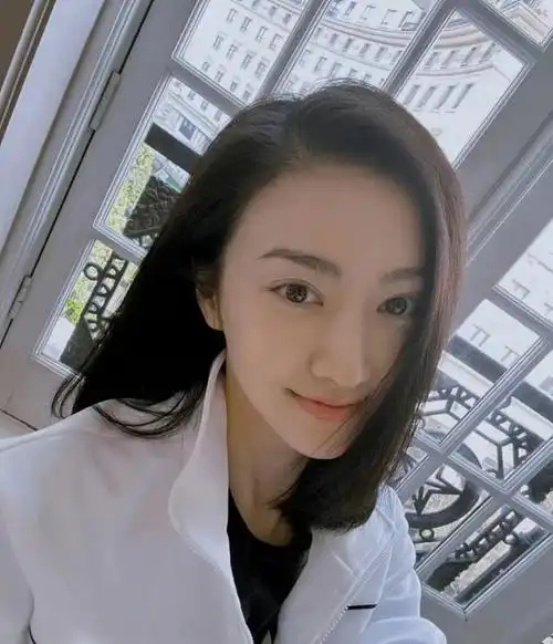 同样是女星素颜,把董洁,朱珠,袁咏仪放一起对比,差距太过明显