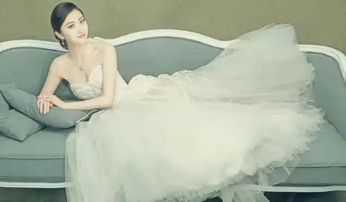 景甜难得一见的婚纱照,端庄脱俗幸福洋溢
