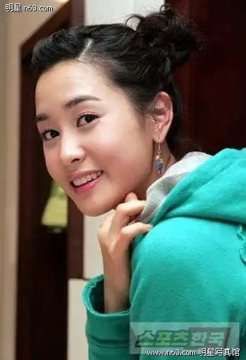 李多海写真-349x510.39k.-明星写真馆n63.com