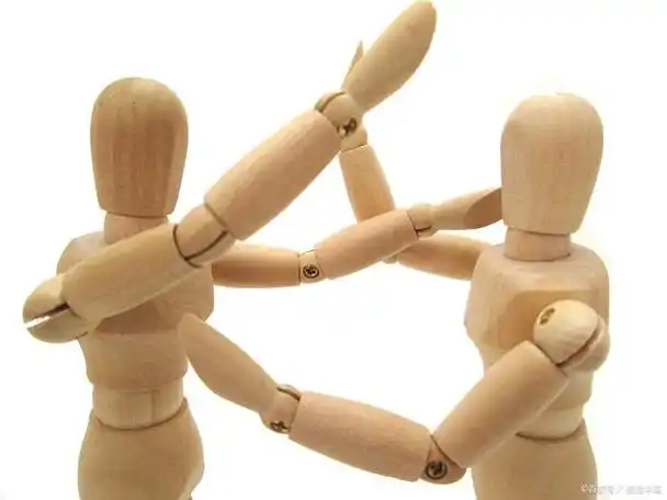 竹节人是一种传统的手工玩具,制作过程需要耐心和细心.